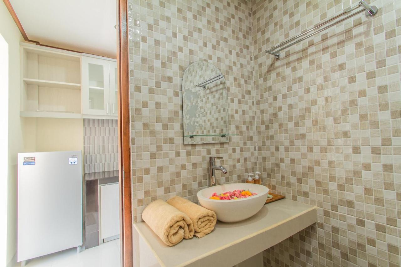 Mailaku House Hotel Kerobokan Екстериор снимка